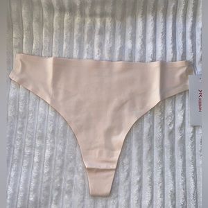 New ruby ribbon | woman’s thong | size L